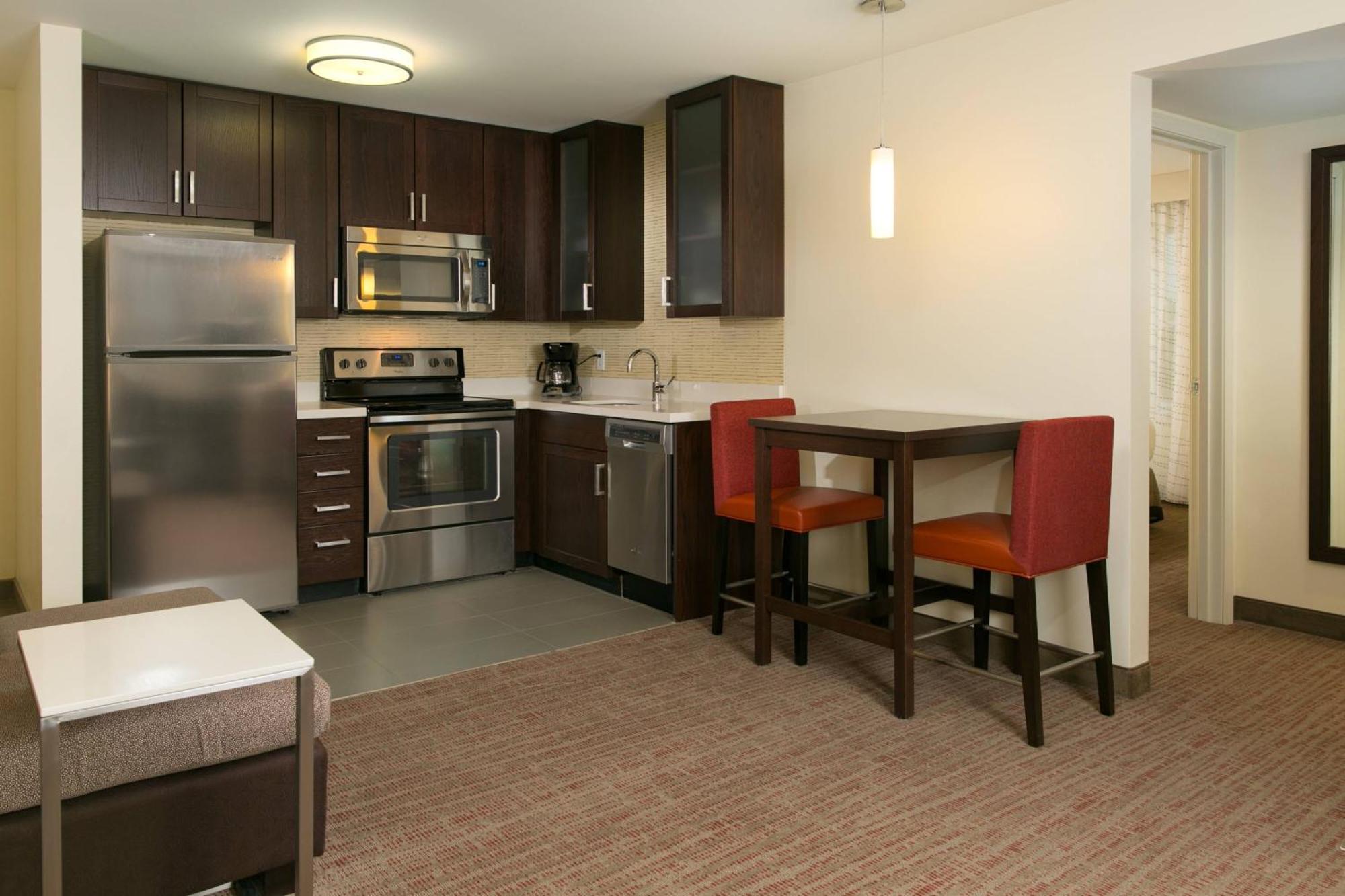 Residence Inn By Marriott Kansas City At The Legends Exterior photo